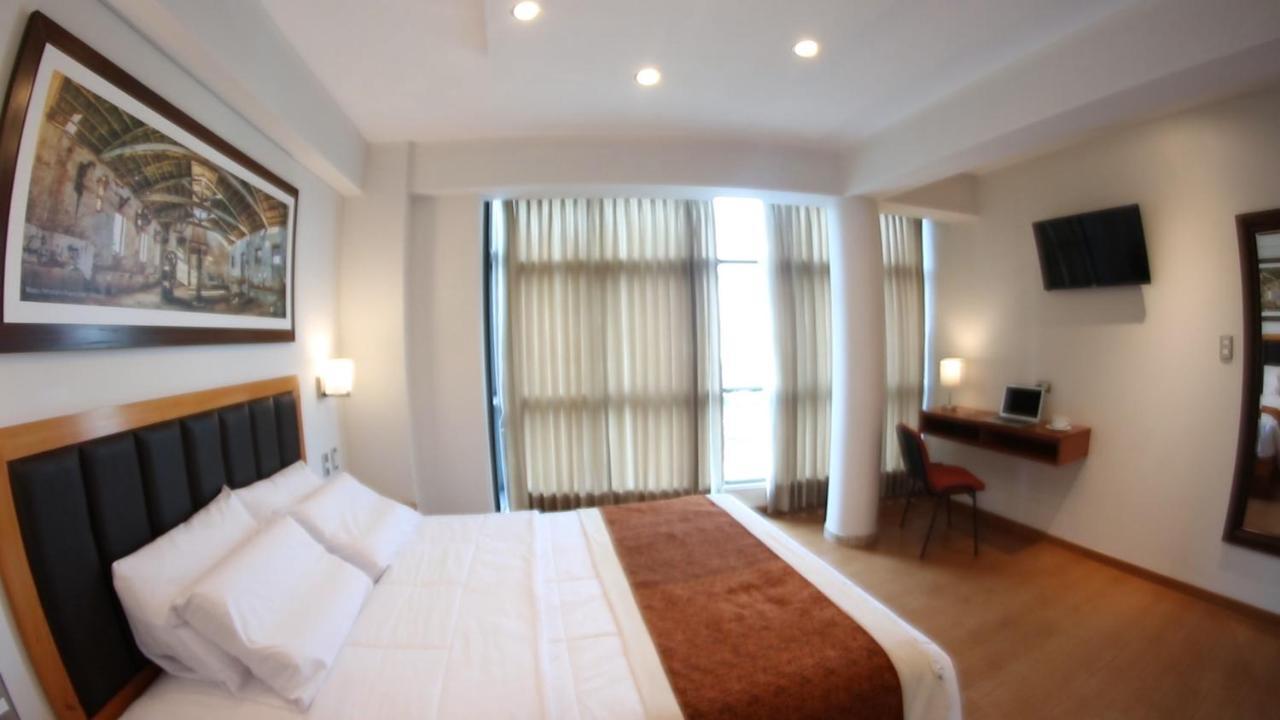 Hotel Ottavis Чиклайо Экстерьер фото
