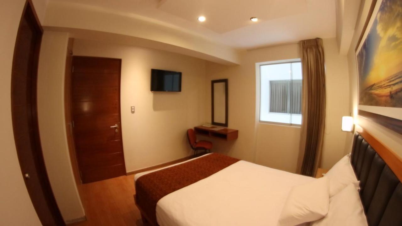 Hotel Ottavis Чиклайо Экстерьер фото