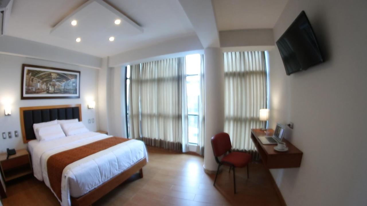 Hotel Ottavis Чиклайо Экстерьер фото