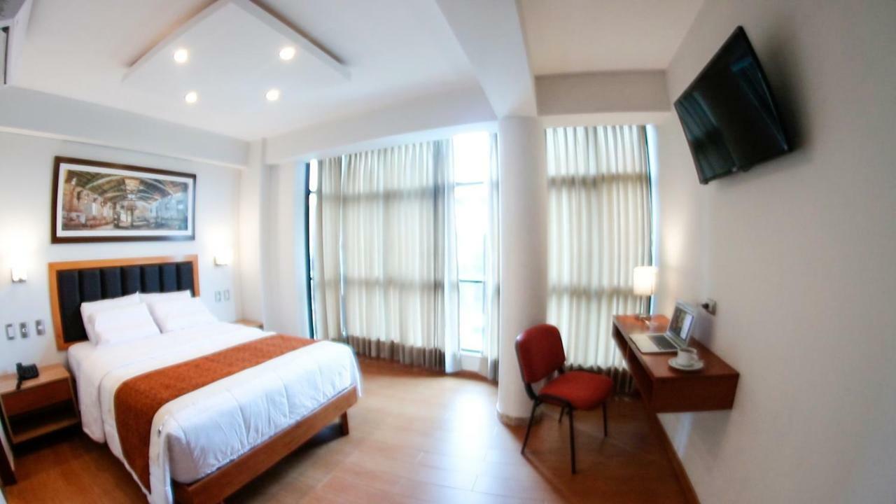 Hotel Ottavis Чиклайо Экстерьер фото